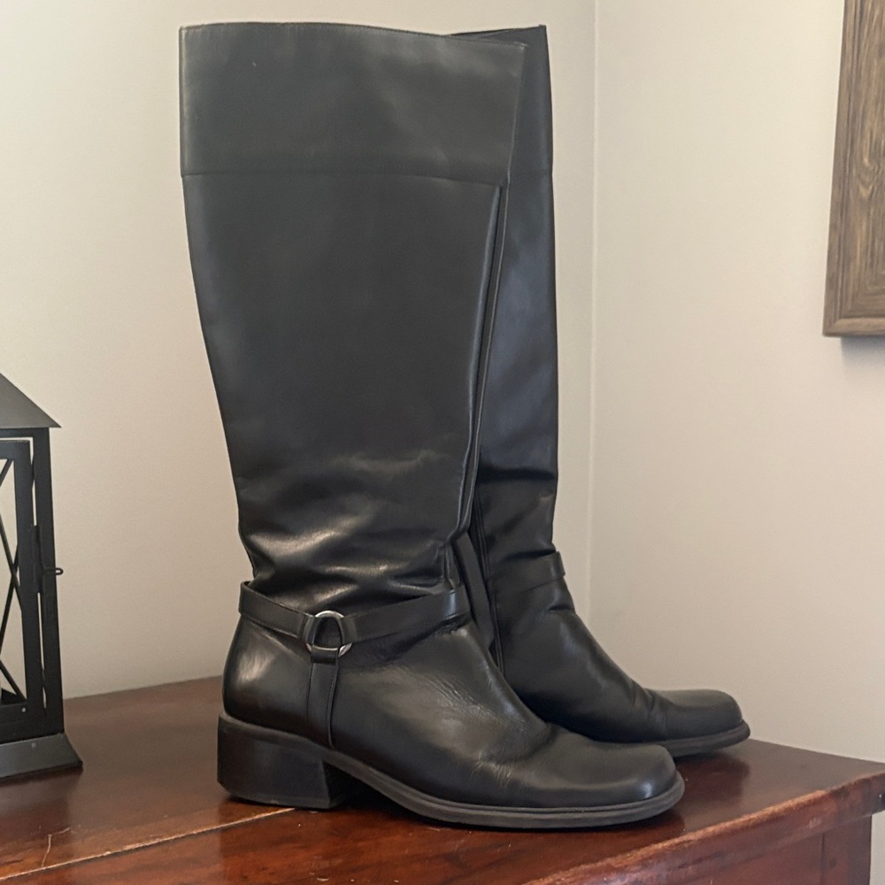 Bandolino Black leather riding boots 8